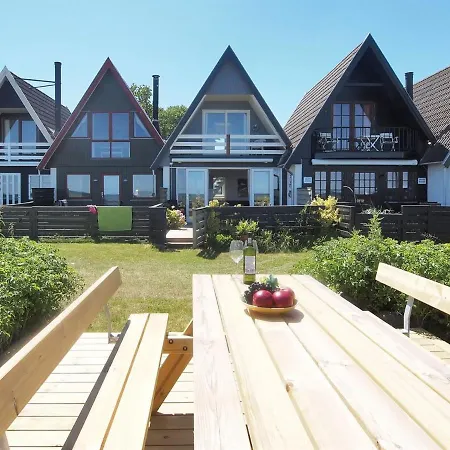 Holiday Vincent - 10m From The Sea In Funen By Interhome